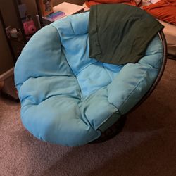 Round Cushion Chair