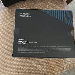 Samsung Gear VR With Controller