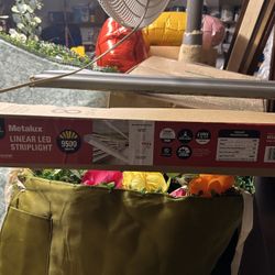 Metalux Linear Strip Light 8ft