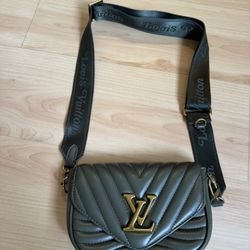 Green Luxury Crossbody 