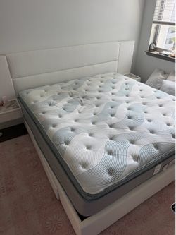 ALL INCLUDED KING BED FRAME, Mattress, pillows, sheets, comforter