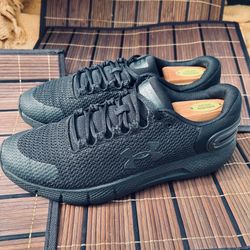 Under Armour Charged Rogue 2.5 Shoes Men’s Size 11 (# (contact info removed)-002)