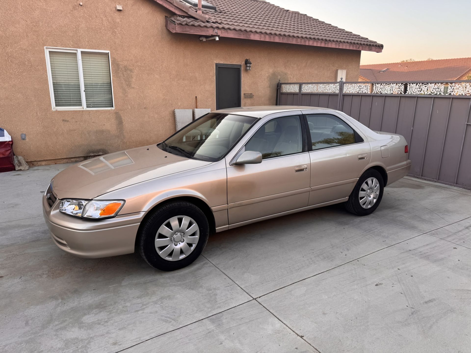 2000 Toyota Camry
