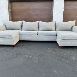 Gray Sectional (WILL DELIVER)