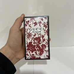 Gucci (Bloom)