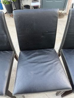 BLACK CHAIRS