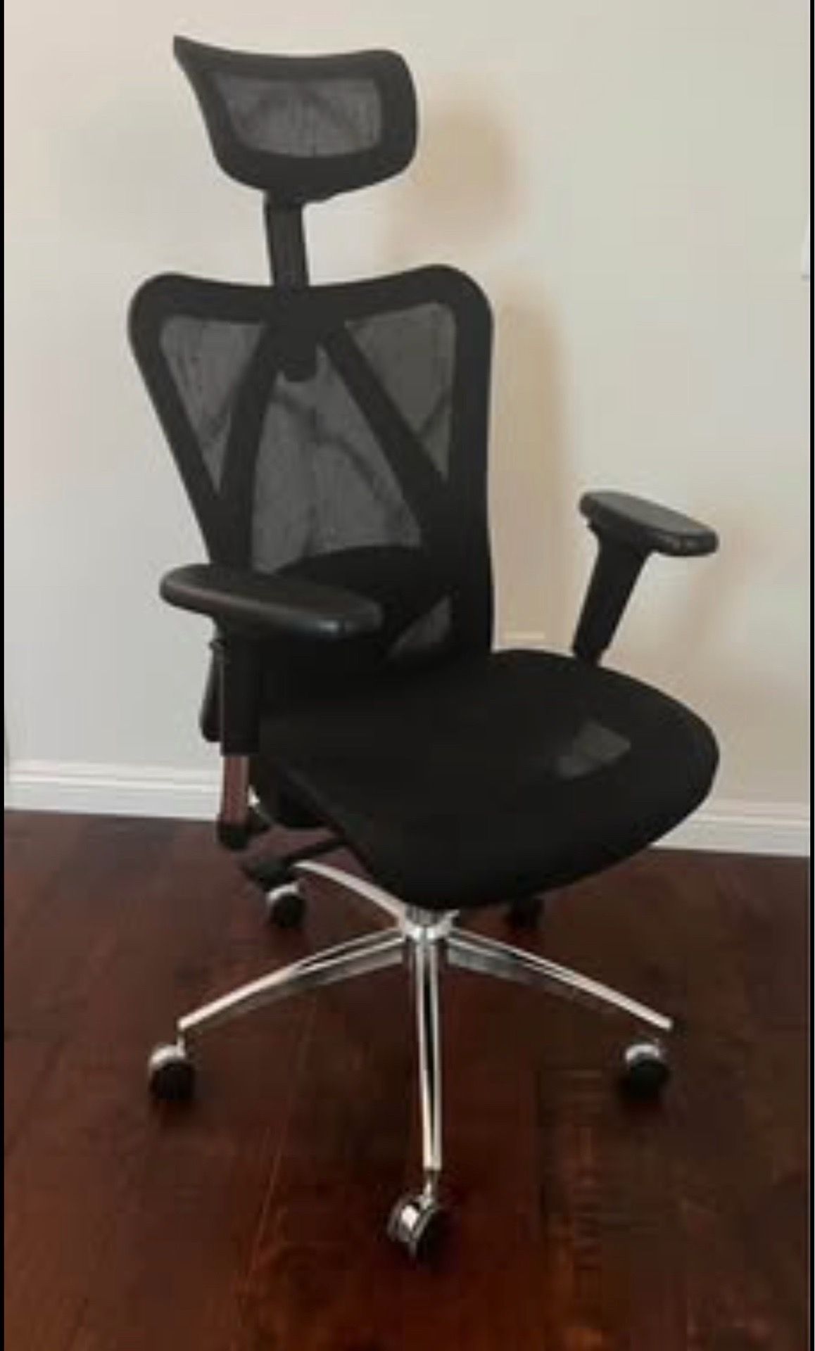 Ergonomic office chair