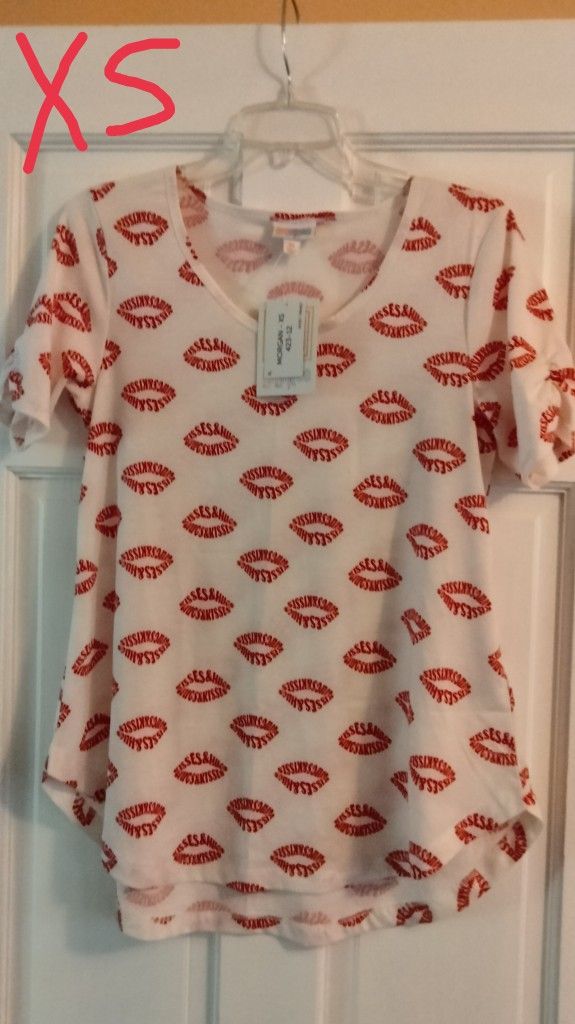 New Women's size XS LuluRoe top