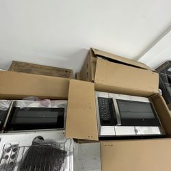 GE (1yr factory warranty) stainless steel microwaves in perfect condition 🔥🔥🔥