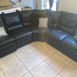 Sectional Black Used 