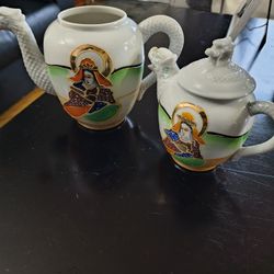 Mepoco Porcelain Japanese Lusterware