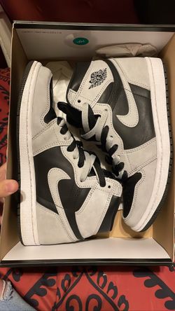 Air Jordan 1’s Retro high OG “Shadow 2.0” Size 7.5 Men