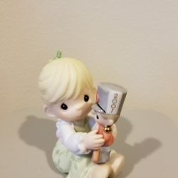 Precious Moments May Your Christmas Begin With A Bang 877433, 2001 Annual Edition 