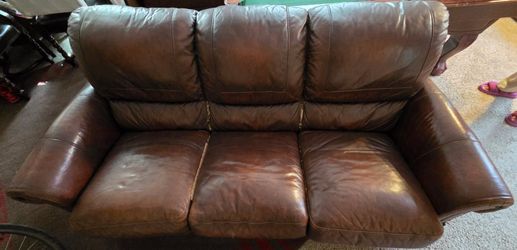 Genuine Leather Couch  Fresno/ Sanger Area