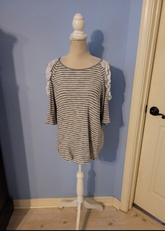 Skies Are Blue Large Womens Blouse