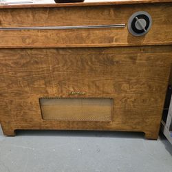 1930's Replica Phil on Bar/ Radio