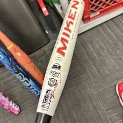 27oz Miken Psycho Slow Pitch Softball