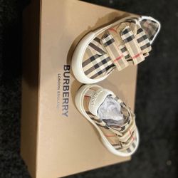 Kids Burberry Sneakers 