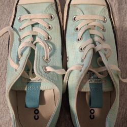 Women's Size 7.5 Boys Size 5.5 Aqua Blue Converse Low Tops 