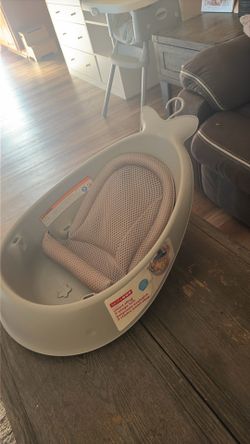 Wale baby tub used but no damage