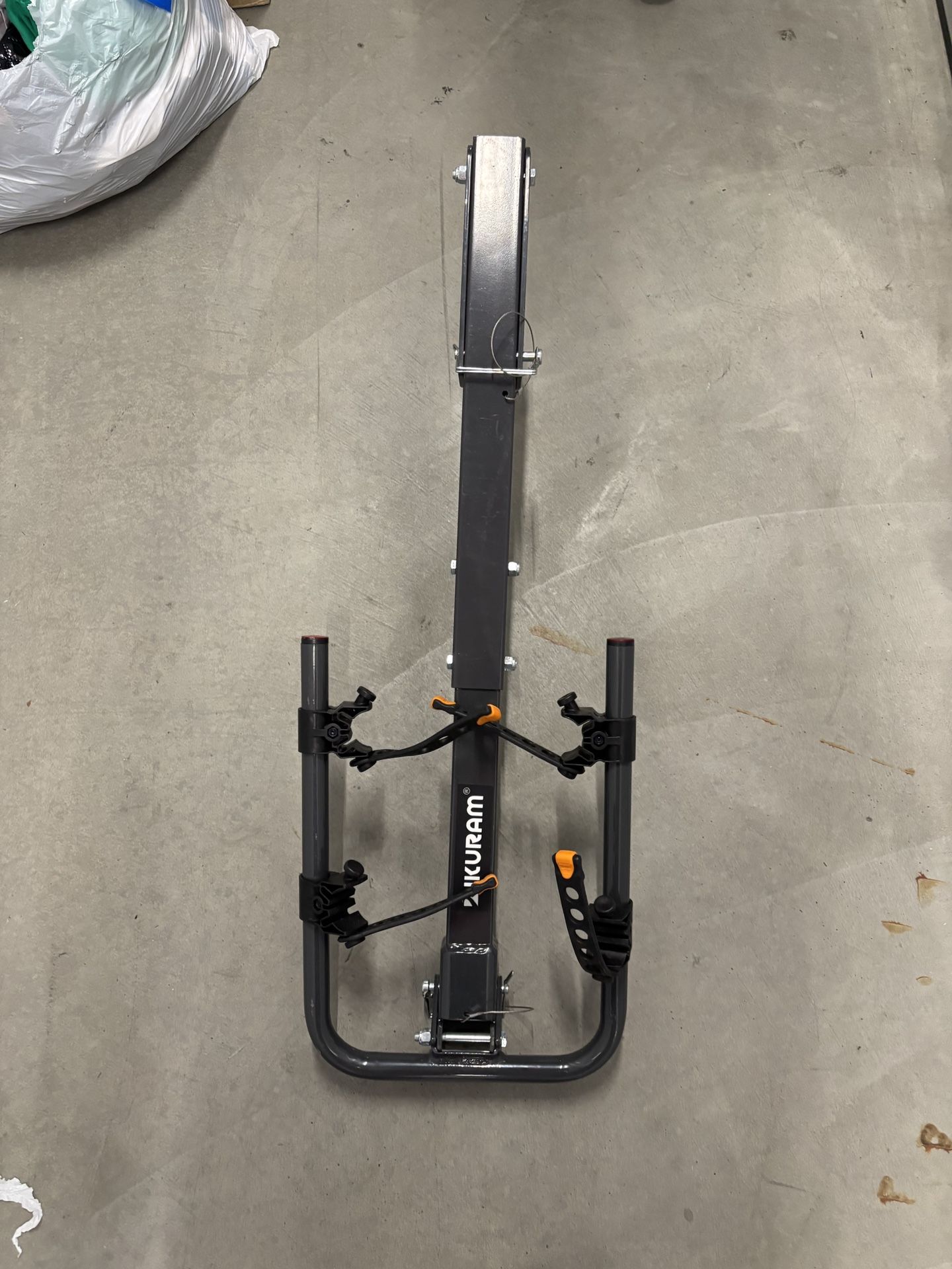 Bike rack for tow hitch