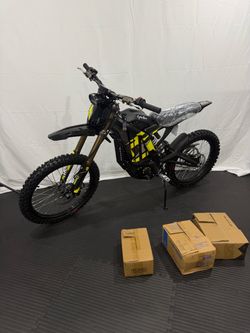 Surron light bee 2026 white or black
