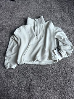 Lululemon seek the sky jacket