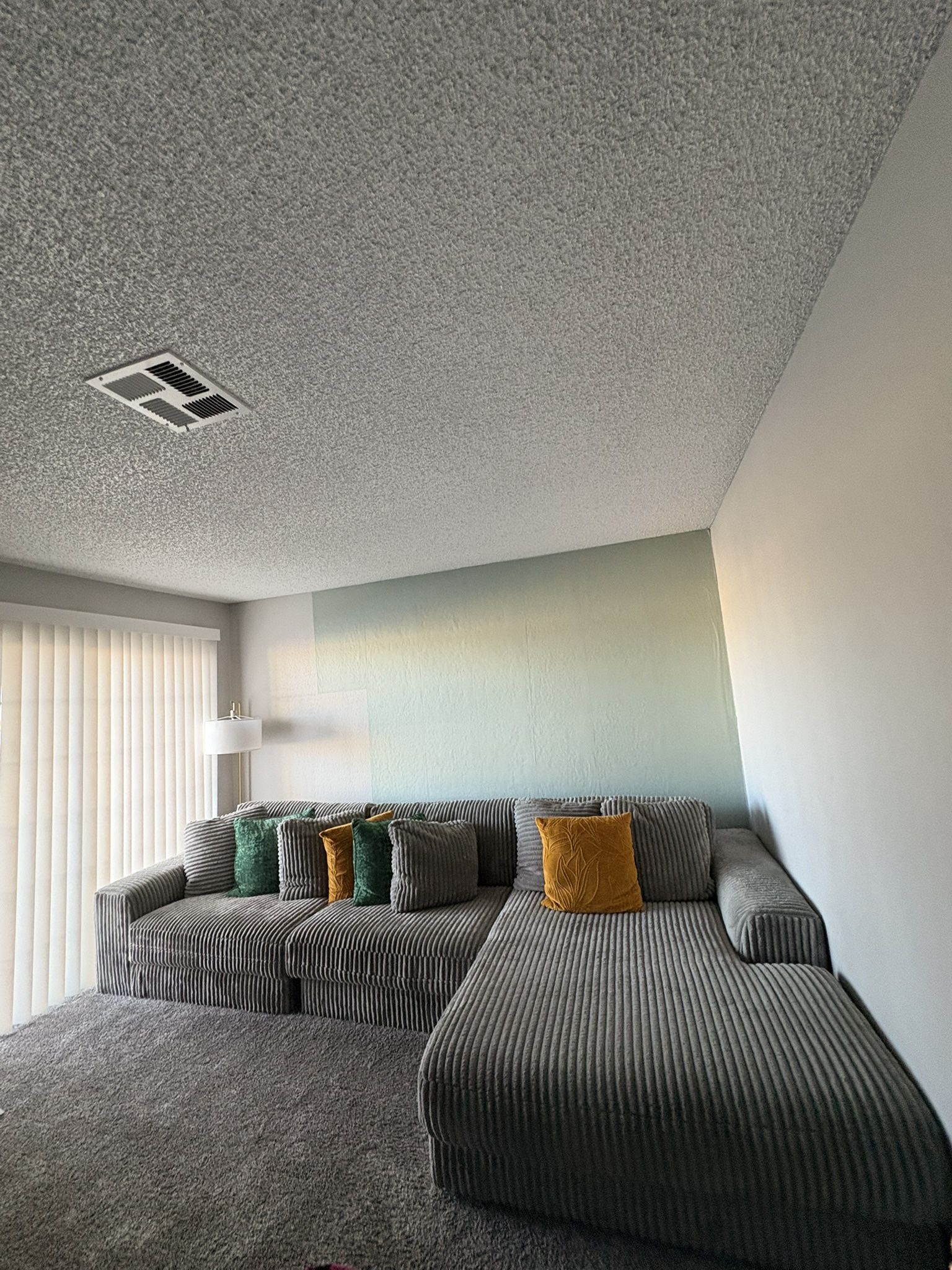 Gray Sectional w/ Throw Pillows