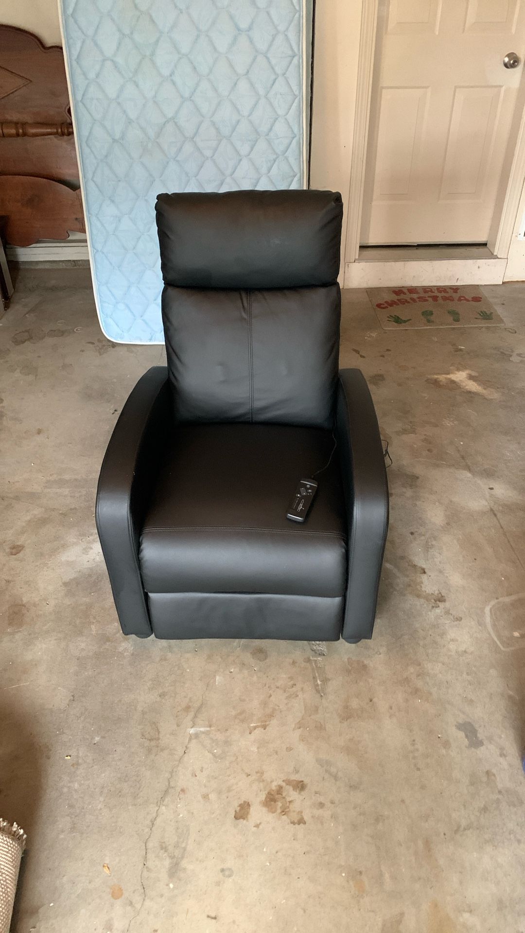Vibrating Recliner Chair