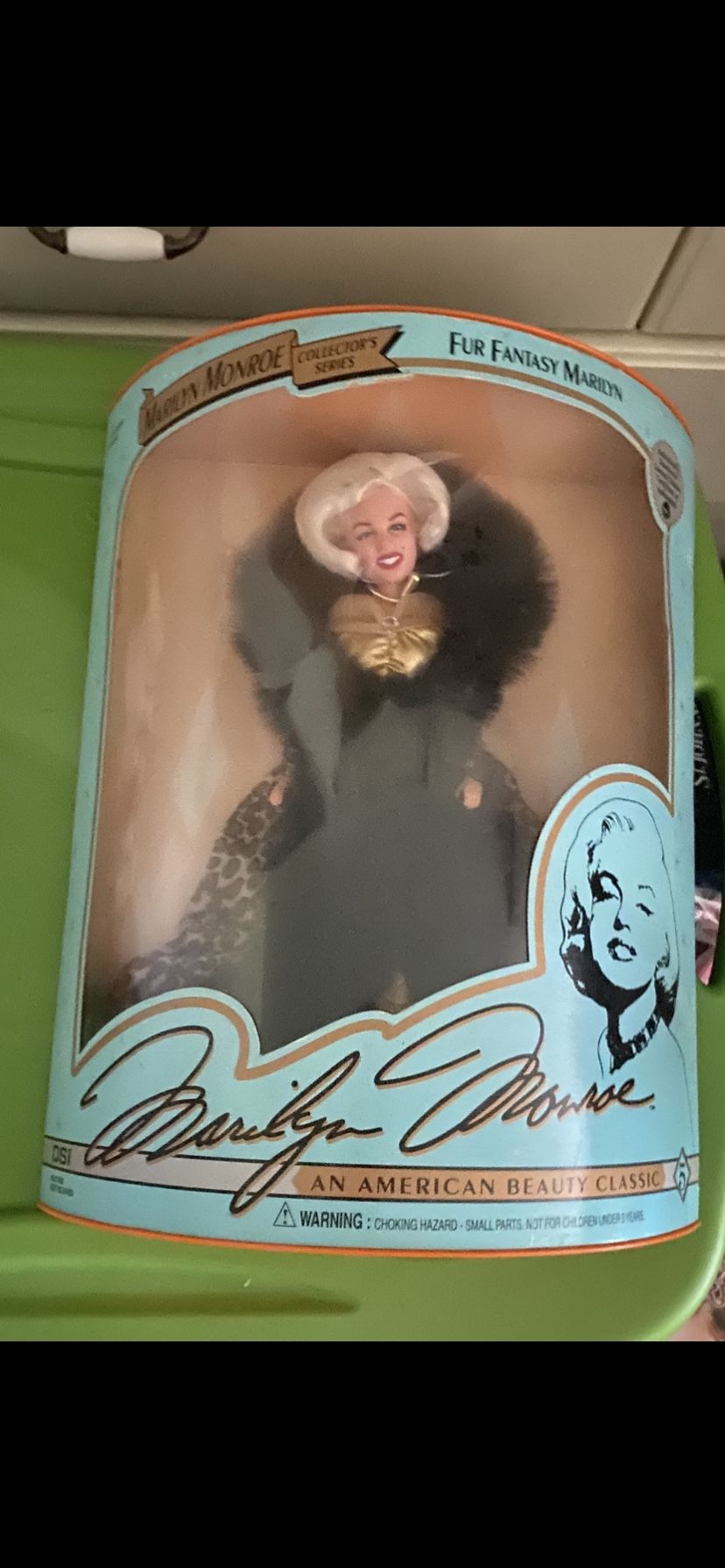 1993 Marilyn Monroe Fur Fantasy Doll