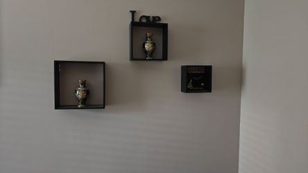 3 shadow cubes
