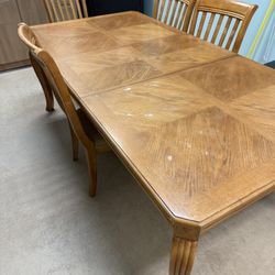 Dinning Table And 4 Chairs