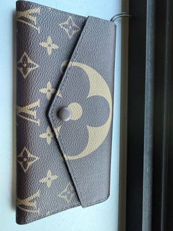 Not Real/authentic