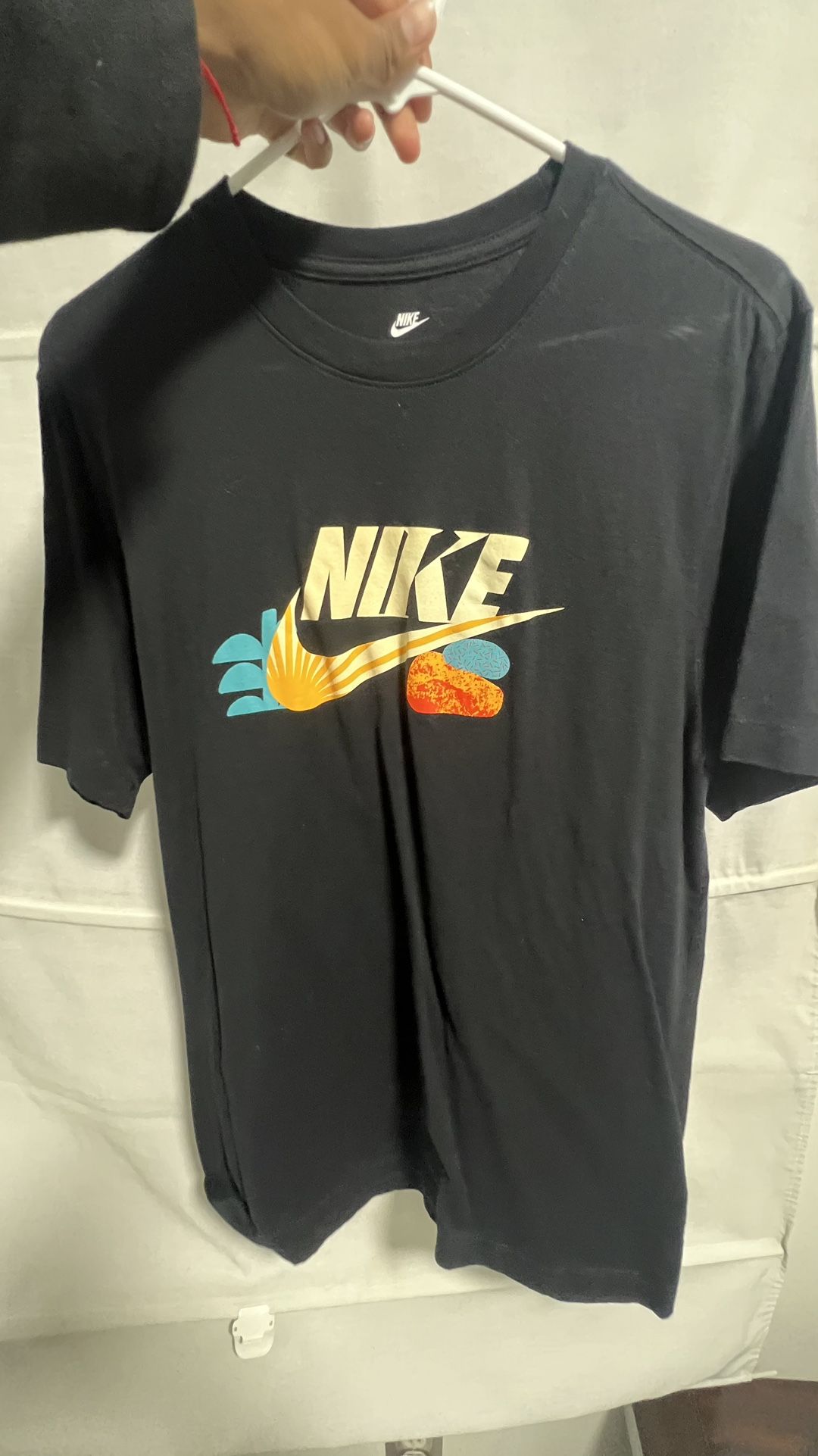 black nike tee with graphic