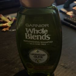 Garnier Whole Blends