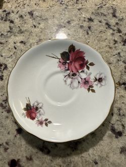 🌹 Royal Stafford “Honey Bunch” Bone China Saucer – Made in England