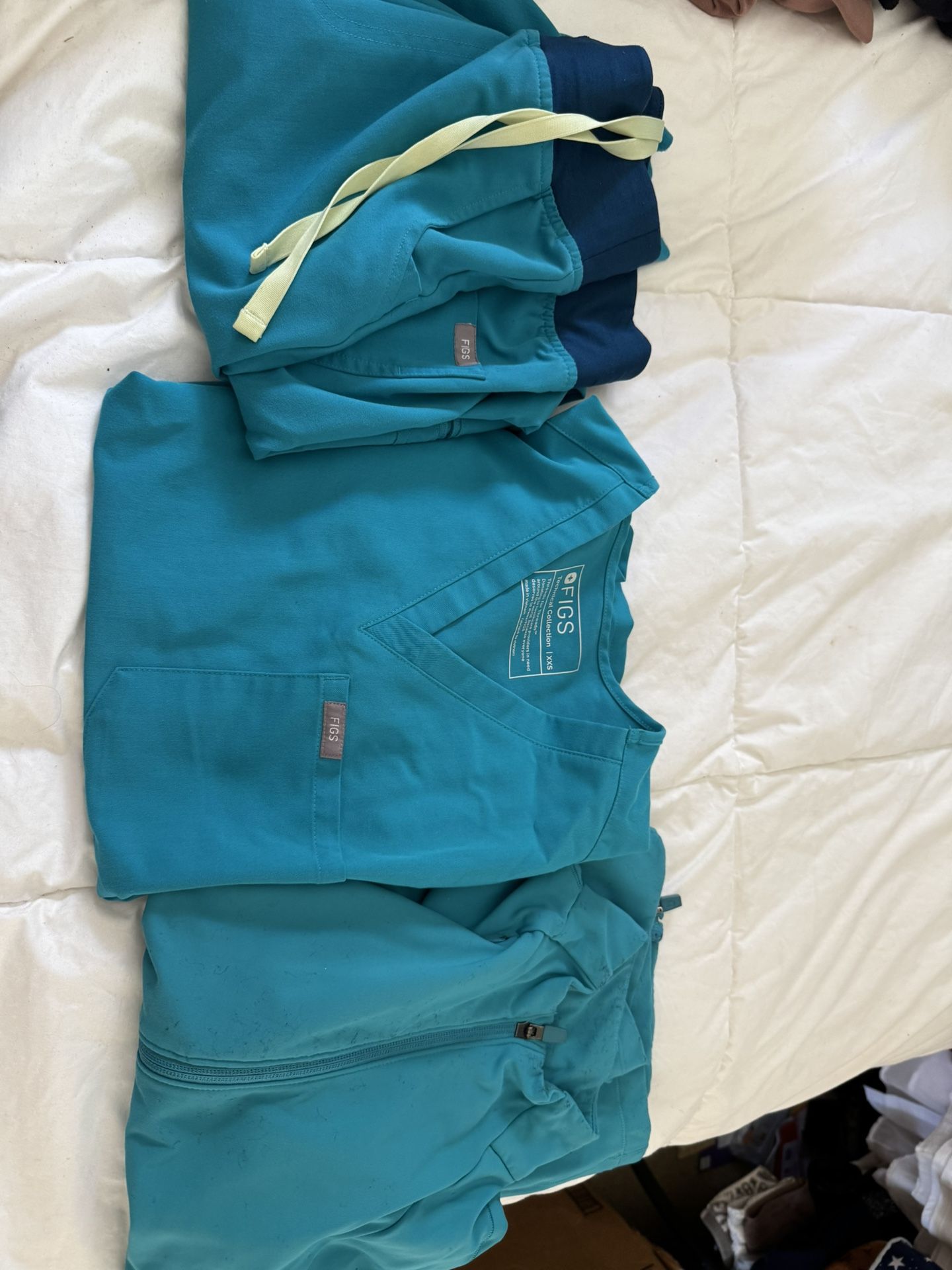 Figs Scrubs Set W/Jacket