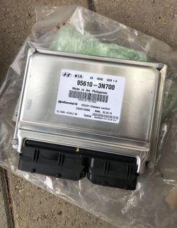 95610-3N700 OEM Hyundai Equus Air Ride Control Module