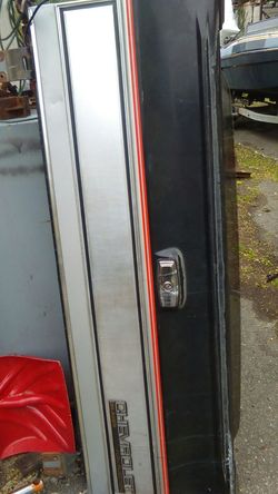 Chevy Blazer K5 tailgate