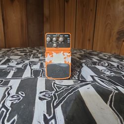 Fuzz Guitar Pedal