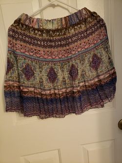 Size medium skirt. 6.00