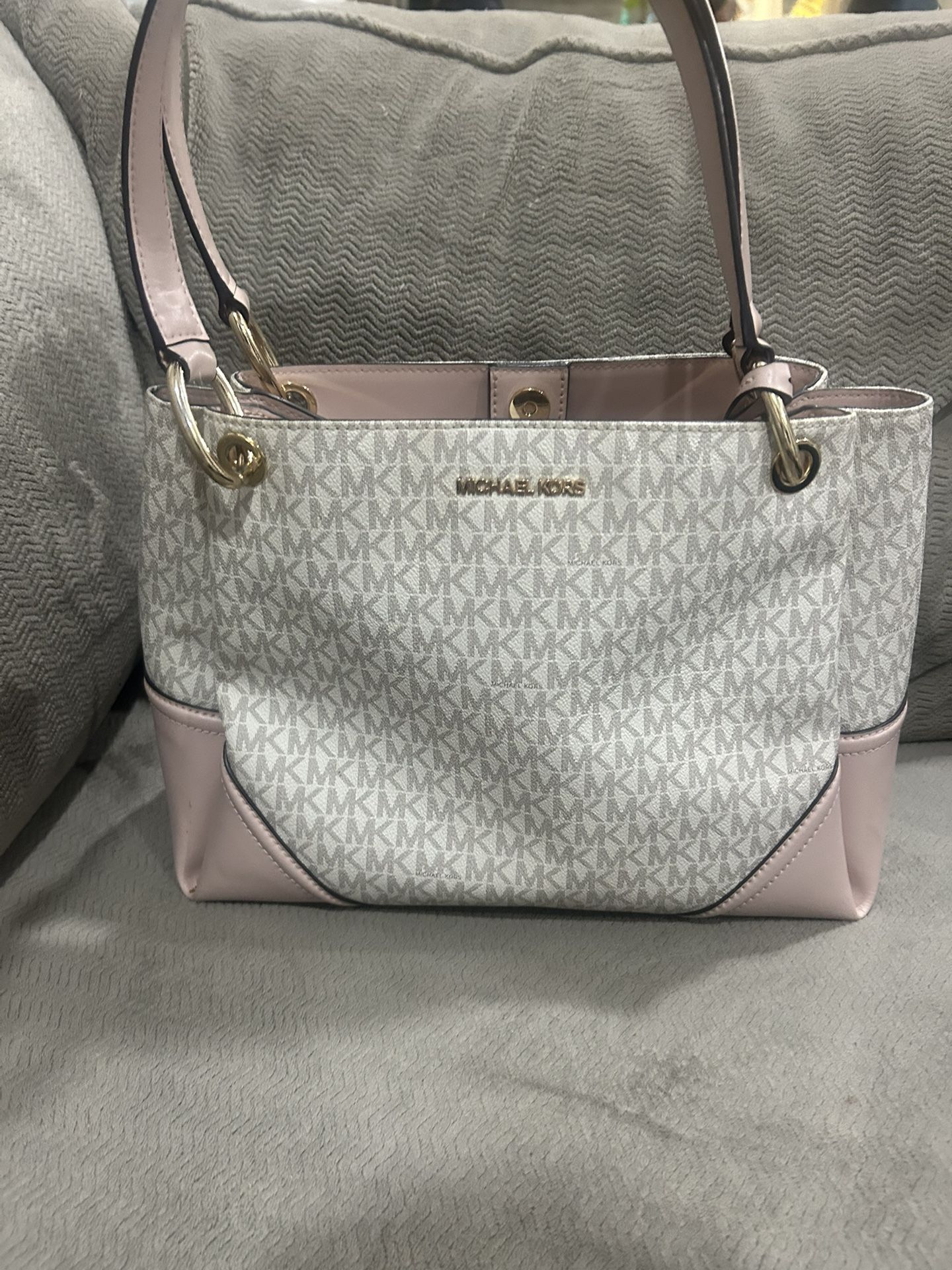 M.K Purse