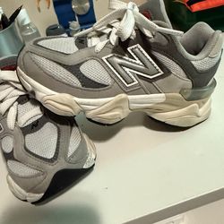 Size 11  de niño Estan Como nuevos $35