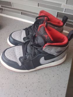 Kids Jordan shoes size 9c