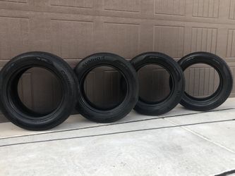 4 Kumho- Crugen Premium 225/60R17 (All Season tires)