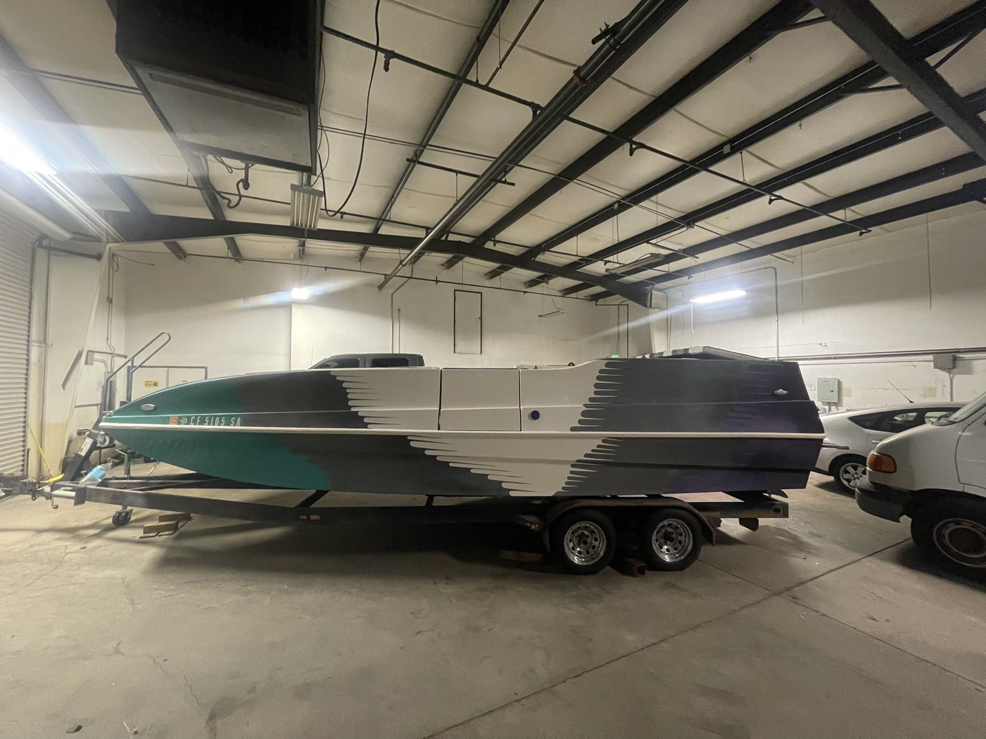 1994 Cheetah Deck Boat 