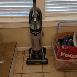 Power Drive Pet Vacuum 