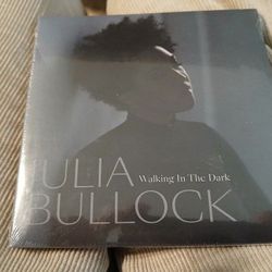 Julia Bullock CD Walking In The Dark