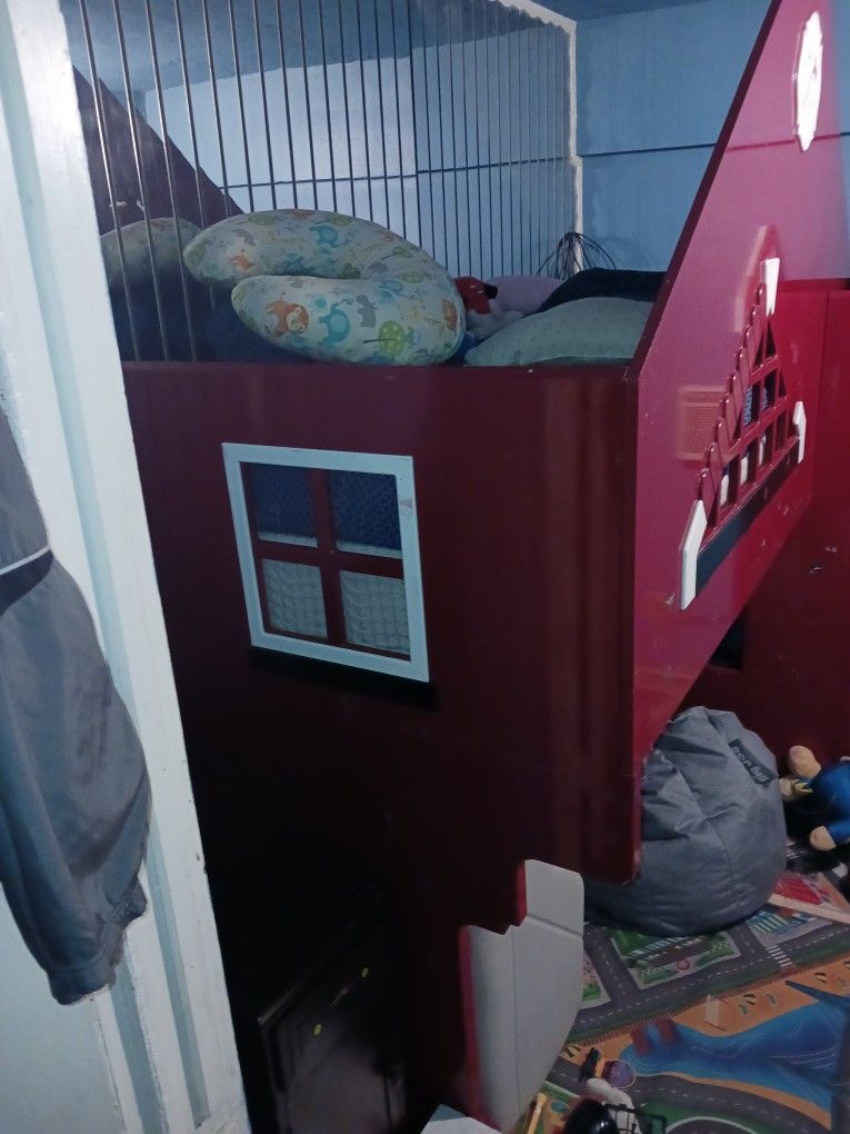 Clubhouse Bunk Bed Sell Or Trade!