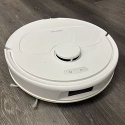 Roborock Qrevo S Robot vacuum and mop